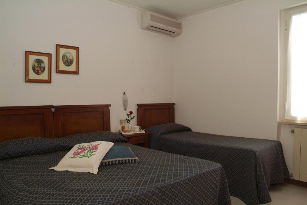 Residence I Due Pini 마리나디그로세토 객실 사진